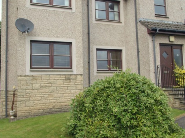  Image of 2 Bedroom Flat to rent at Dunfermline Fife Fife, KY12 9DX
