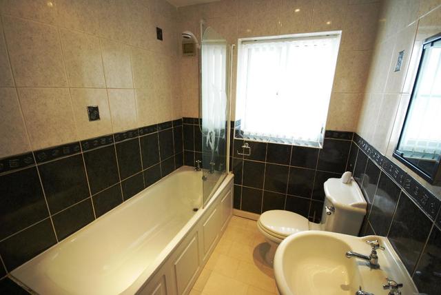  Image of 1 Bedroom Apartment for sale at Southport, PR8 4EJ