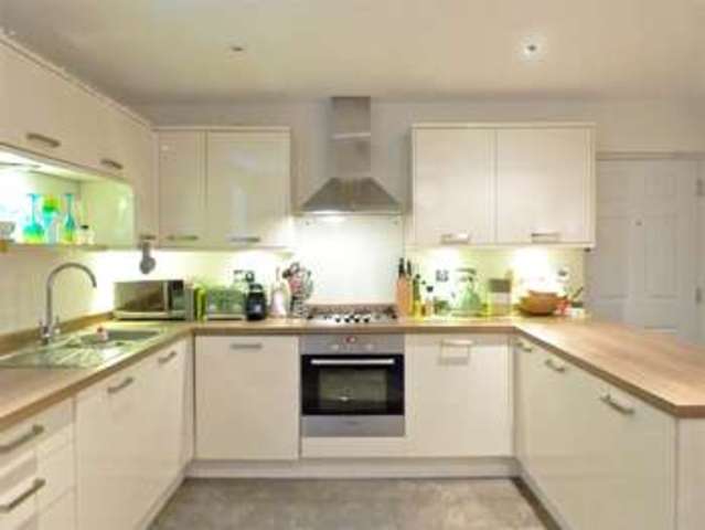  Image of 1 Bedroom Apartment for sale at 118 Kennel Ride Ascot North Ascot, SL5 7GX