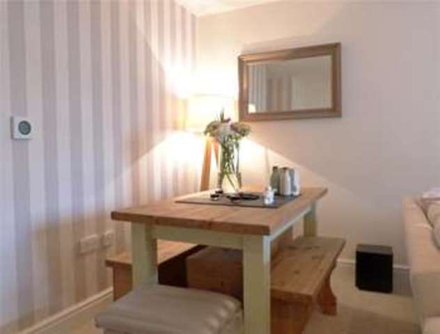  Image of 1 Bedroom Apartment for sale at 118 Kennel Ride Ascot North Ascot, SL5 7GX