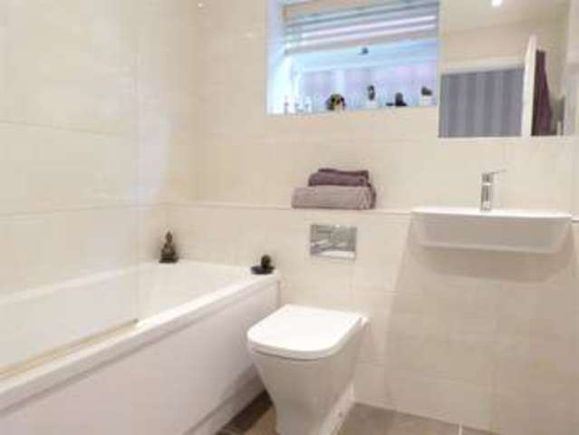  Image of 1 Bedroom Apartment for sale at 118 Kennel Ride Ascot North Ascot, SL5 7GX