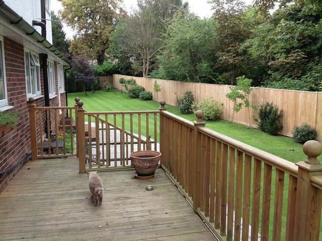  Image of 5 Bedroom Detached to rent at Burgh Heath Road  Epsom, KT17 4LJ