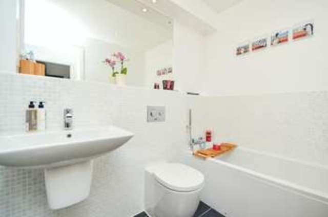  Image of 2 Bedroom Flat for sale at Kimmerghame Path Fettes Edinburgh, EH4 2GN