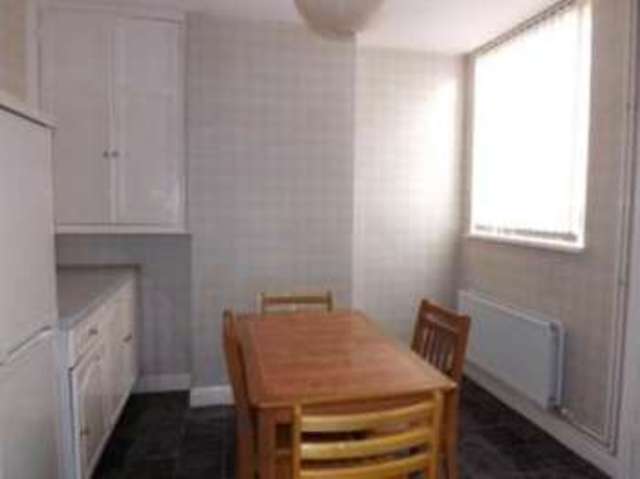  Image of 3 Bedroom Terraced for sale at Leicester Leicestershire Humberstone, LE5 0DN