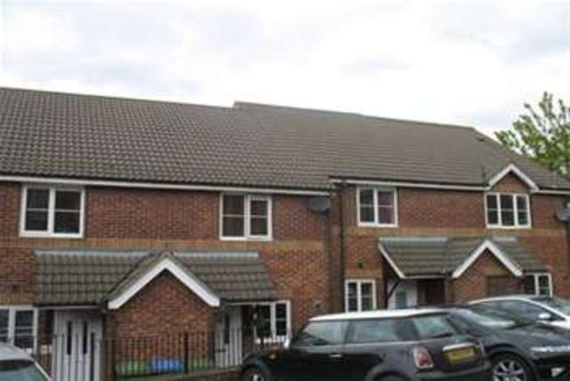  Image of 2 Bedroom Detached to rent at Southampton, SO19 9EJ