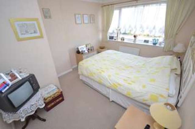  Image of 3 Bedroom Semi-Detached for sale at Lofthouse Wakefield West Yorkshire, WF3 3QL