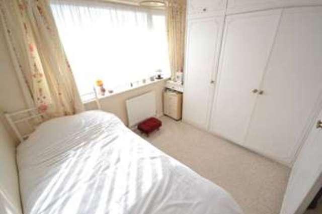  Image of 3 Bedroom Semi-Detached for sale at Lofthouse Wakefield West Yorkshire, WF3 3QL