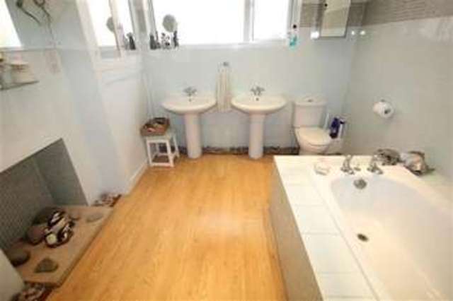  Image of 3 Bedroom Bungalow for sale at Rushmere St Andrew, IP4 5RR
