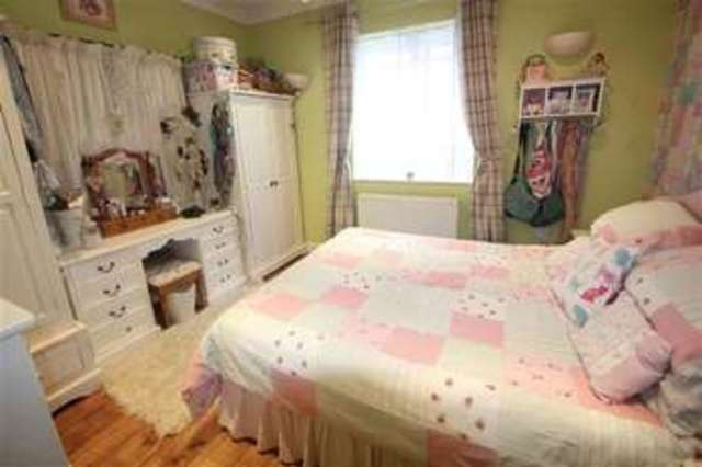  Image of 3 Bedroom Bungalow for sale at Rushmere St Andrew, IP4 5RR