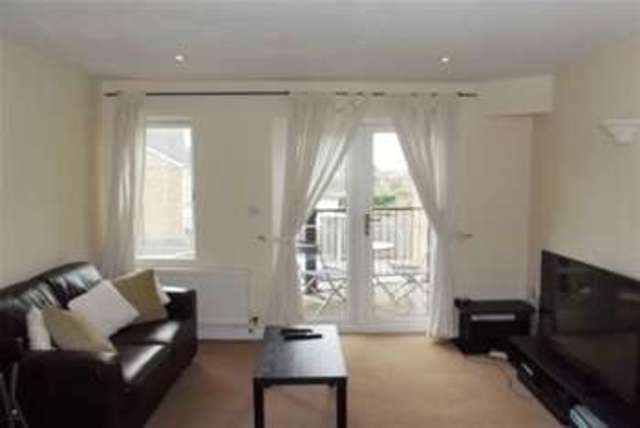  Image of 1 Bedroom Flat to rent at Addlestone, KT15 1TU