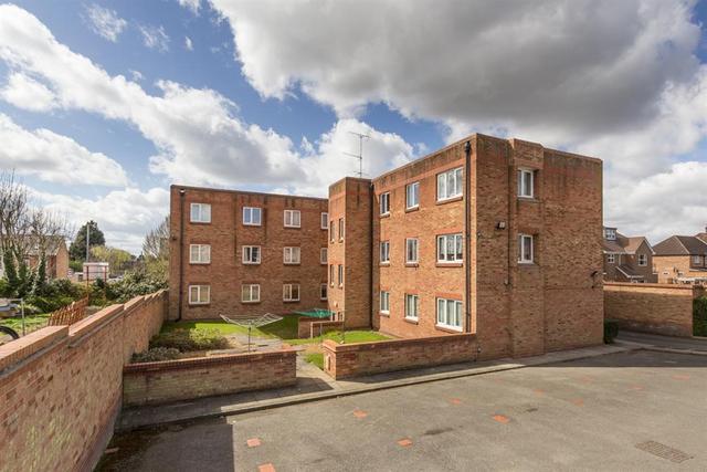 Image of 2 Bedroom Flat for sale at High Street London Colney St. Albans, AL2 1JZ