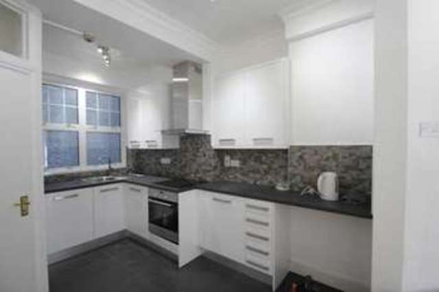  Image of 1 Bedroom Flat to rent at London WC1V 6RD Holborn, WC1V 6RD