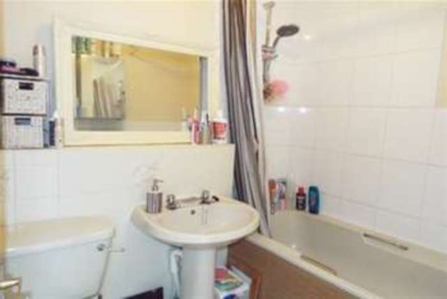  Image of 2 Bedroom Semi-Detached to rent at Worcester, WR4 0DA