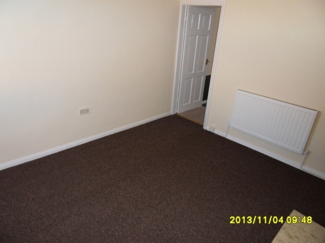  Image of 2 Bedroom Terraced to rent at Hunt Lane  Doncaster, DN5 9SF