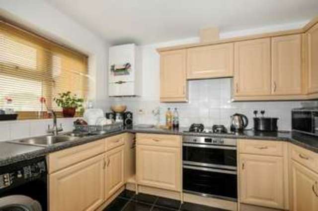  Image of 3 Bedroom Terraced for sale at Watford, WD19 6HL