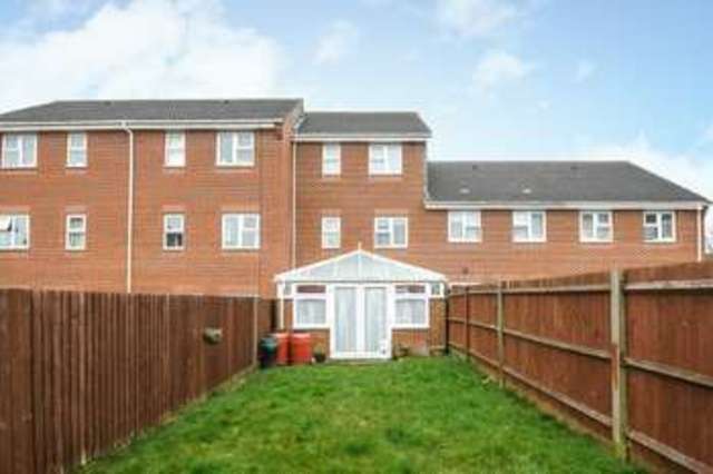  Image of 3 Bedroom Terraced for sale at Watford, WD19 6HL