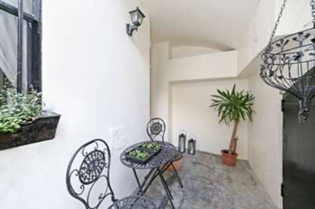  Image of Studio for sale at Kensington Gardens Square  London, W2 4DG
