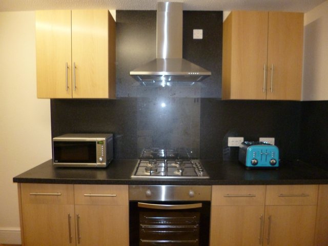  Image of 5 Bedroom Detached to rent at Treforest Pontypridd Glyntaff, CF37 1RP