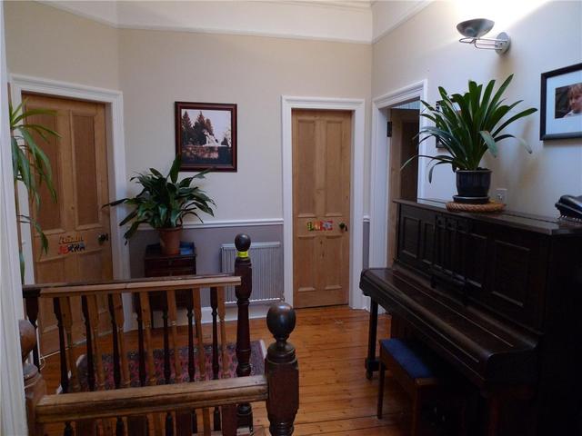  Image of 3 Bedroom Flat to rent at Prestonfield Edinburgh Edinburgh, EH16 5DE