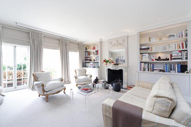  Image of 3 Bedroom Flat to rent at Lansdowne Road  London, W11 3AG