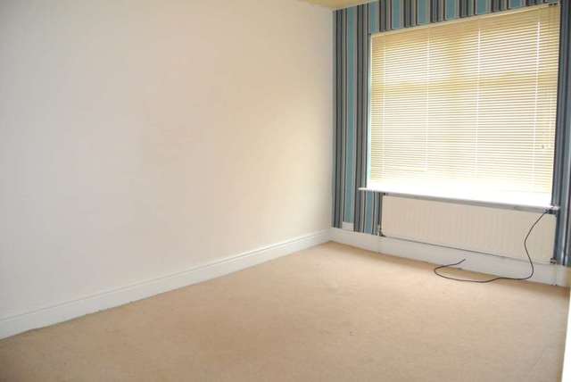 Image of 3 Bedroom Detached to rent at Linfield Terrace  Blackpool, FY4 3PD