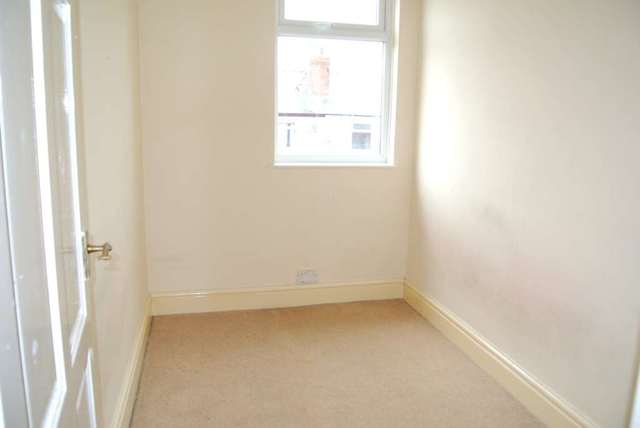  Image of 3 Bedroom Detached to rent at Linfield Terrace  Blackpool, FY4 3PD