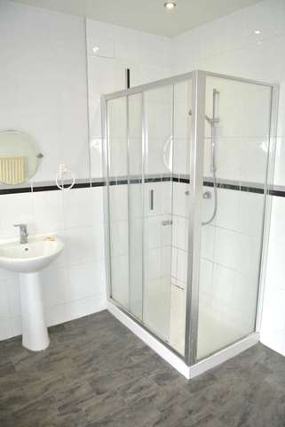  Image of 3 Bedroom Detached to rent at Linfield Terrace  Blackpool, FY4 3PD