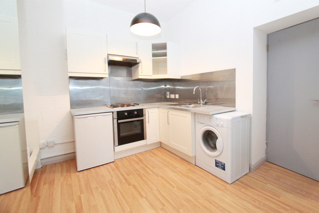  Image of Studio to rent at London Haggerston, E2 8HN