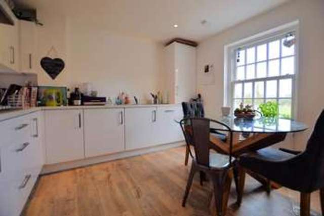  Image of 3 Bedroom Semi-Detached for sale at Aldermaston  Reading, RG7 4HZ