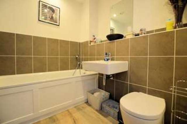  Image of 3 Bedroom Semi-Detached for sale at Aldermaston  Reading, RG7 4HZ