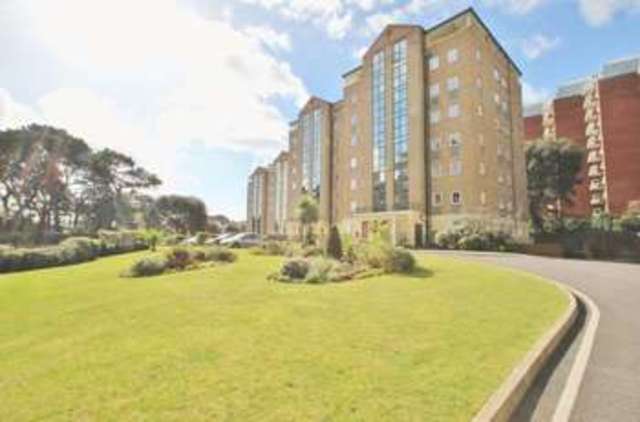  Image of 3 Bedroom Flat for sale at Manor Road  Bournemouth, BH1 3BY