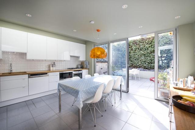  Image of 4 Bedroom Detached to rent at Margate Road  London, SW2 5DT