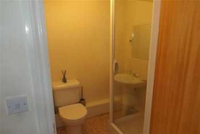  Image of 2 Bedroom Flat to rent at Dundee, DD1 3BN