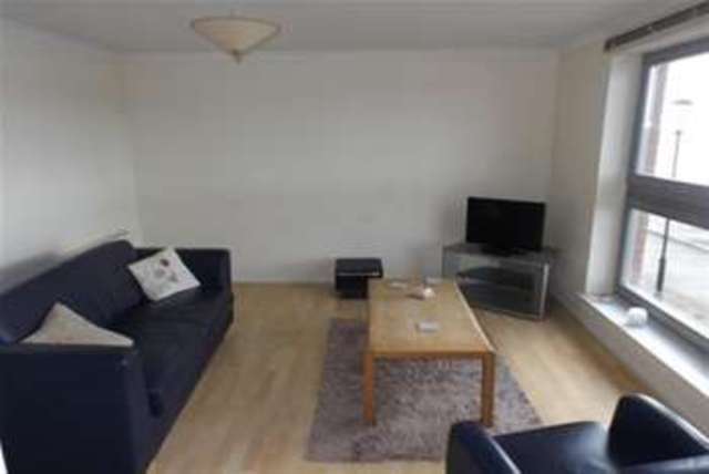  Image of 2 Bedroom Flat to rent at Dundee, DD1 3BN