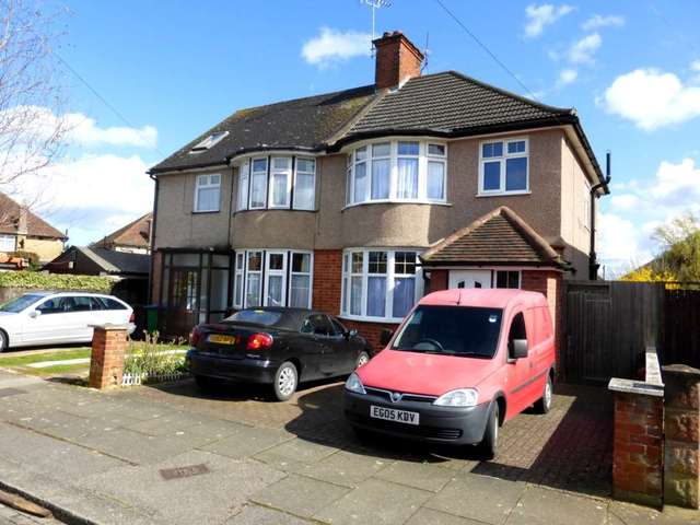  Image of 3 Bedroom Semi-Detached for sale at Munden Grove  Watford, WD24 7EF