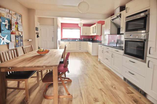  Image of 3 Bedroom Semi-Detached for sale at Dunsomer Hill North Moreton Didcot, OX11 9AP
