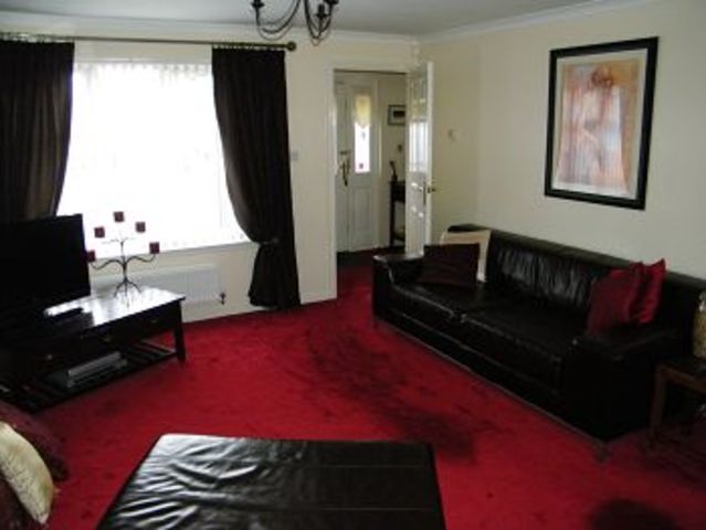  Image of 4 Bedroom Semi-Detached to rent at Clydebank West Dunbartonshire West Dunbartonshire, G81 3QW
