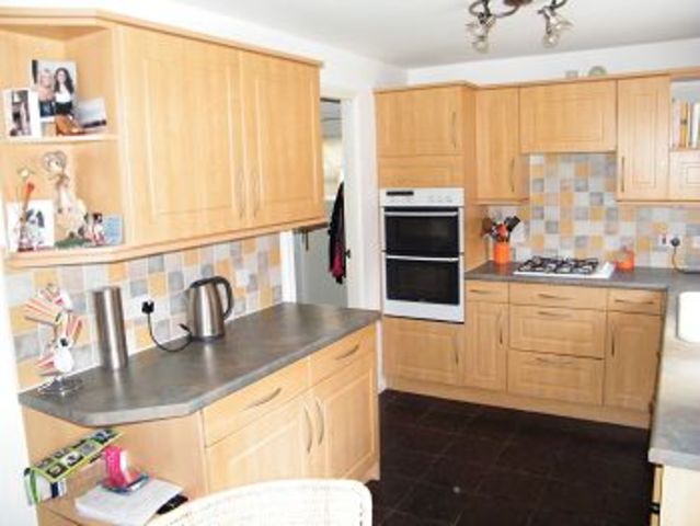  Image of 4 Bedroom Semi-Detached to rent at Clydebank West Dunbartonshire West Dunbartonshire, G81 3QW