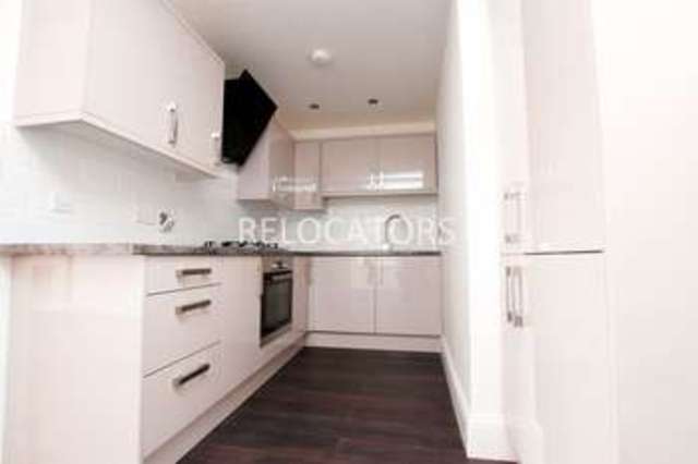  Image of 3 Bedroom Flat to rent at Old Nichol Street  London, E2 7HR