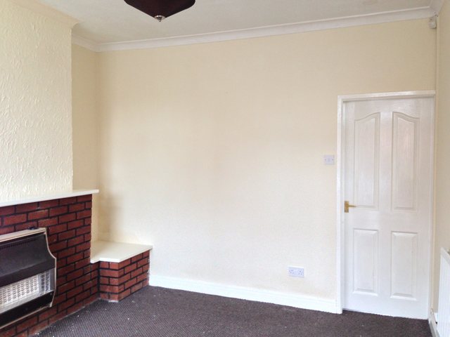  Image of 2 Bedroom Detached to rent at Bolton  Bolton, BL1 3BH