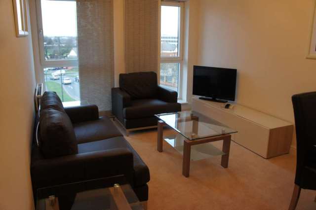  Image of 2 Bedroom Apartment to rent at Page Court Commonwealth Drive Crawley, RH10 1AT