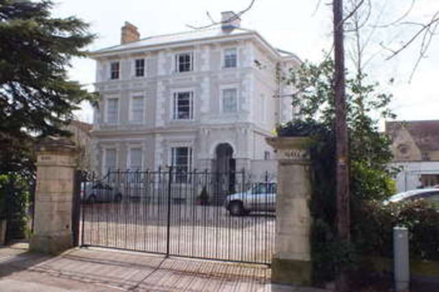  Image of 1 Bedroom Flat for sale at Pittville Cheltenham, GL52 2QU