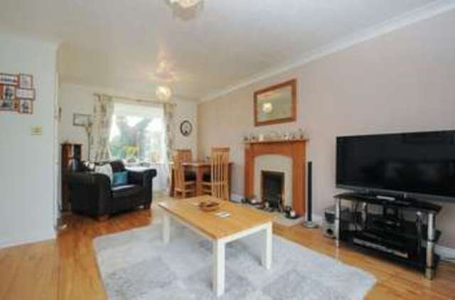  Image of 3 Bedroom Detached for sale at Reubens Crescent  Tadley, RG26 3AH
