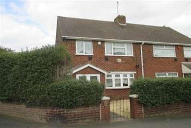  Image of 3 Bedroom Detached to rent at Rowley Regis, B65 0PT