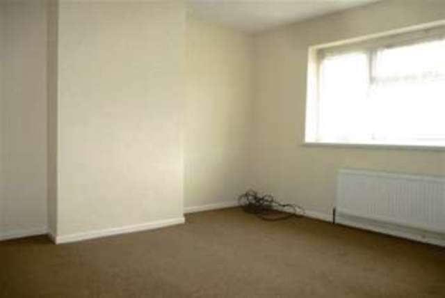  Image of 3 Bedroom Detached to rent at Rowley Regis, B65 0PT