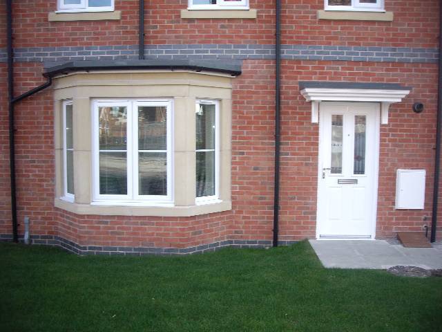  Image of 2 Bedroom Flat to rent at Warrington Cheshire Fearnhead, WA2 7DB