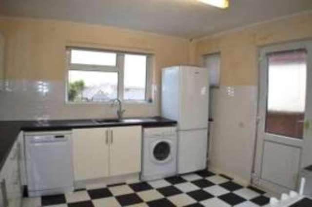  Image of 2 Bedroom Bungalow for sale at Shanklin Isle of Wight Shanklin, PO37 6BA