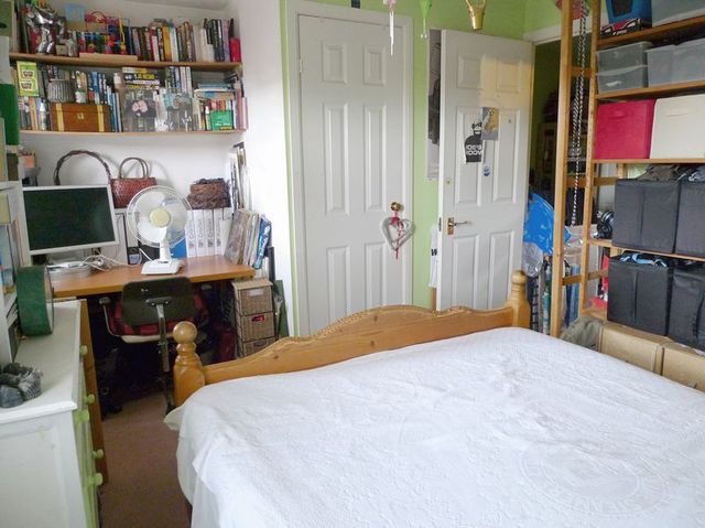  Image of 2 Bedroom Detached for sale at Shaw Road Array East Dulwich, SE22 8DP