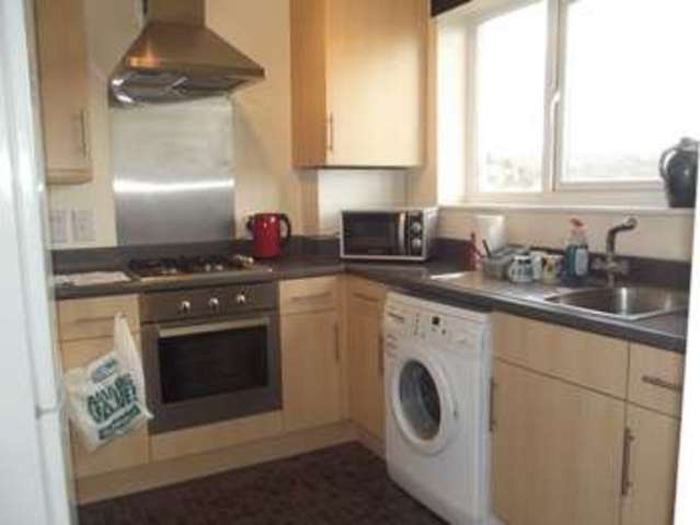  Image of 1 Bedroom Flat to rent at St. Hughs Avenue  High Wycombe, HP13 7TZ