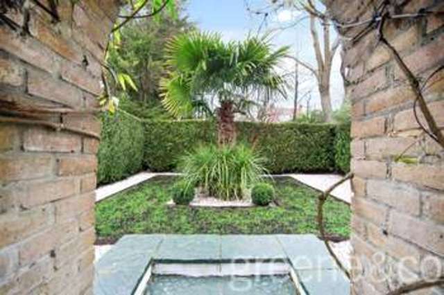  Image of 3 Bedroom Flat for sale at Mapesbury Cons Area London Fortune Green, NW2 4DX